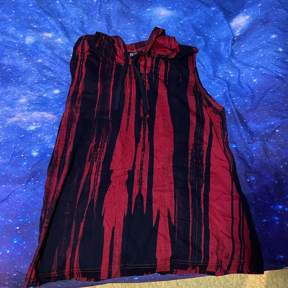 NWOT!!! Men’s Alpha Brothers Red and Black Sleeveless hooded shirt- Size Large🔥